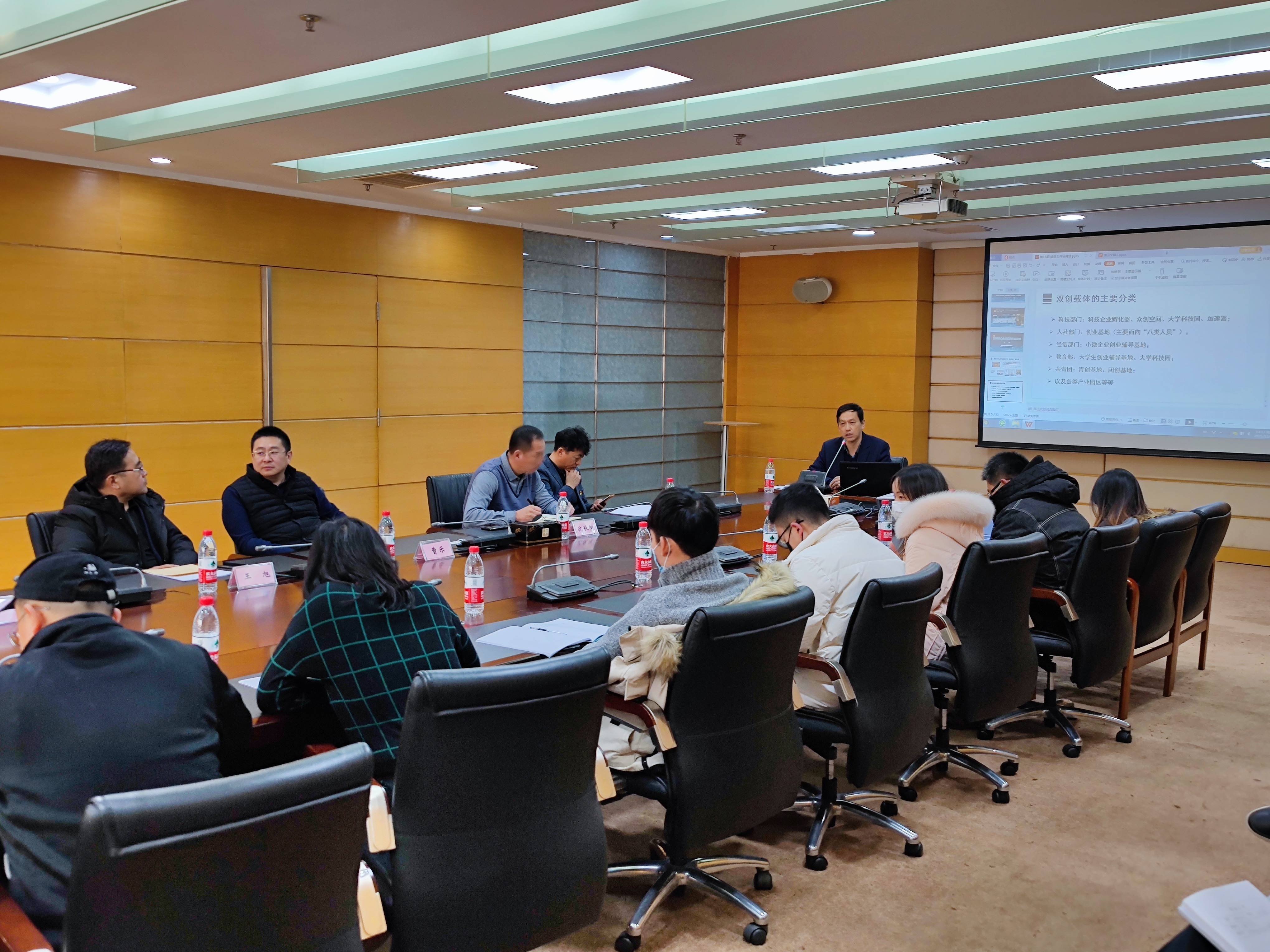 山东省政协委员李新峰：优化营商环境创新金融支持 推动中小企业高质量发展│聚焦2026山东两会