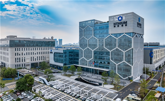 续创新高！港交所2025年业绩亮眼