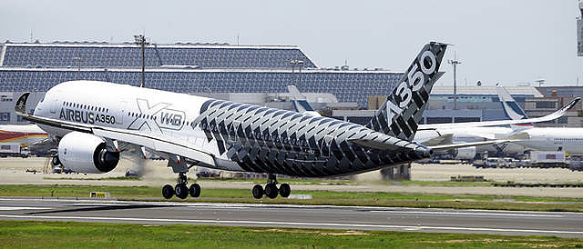 中复神鹰获得发明专利授权：“一种碳纤维用上浆剂、碳纤维及其制备方法”