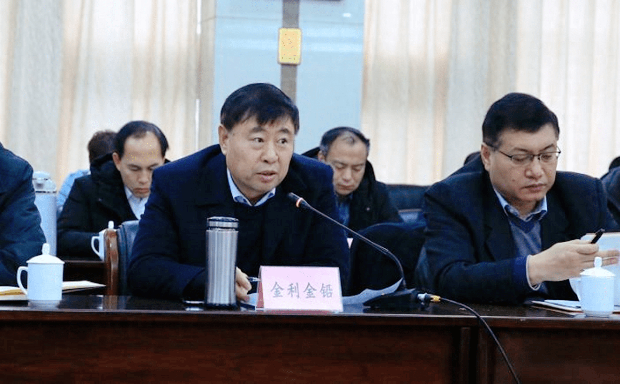 全国人大代表、江苏综艺集团董事长昝圣达：多措并举推动传统制造业民企转型升级