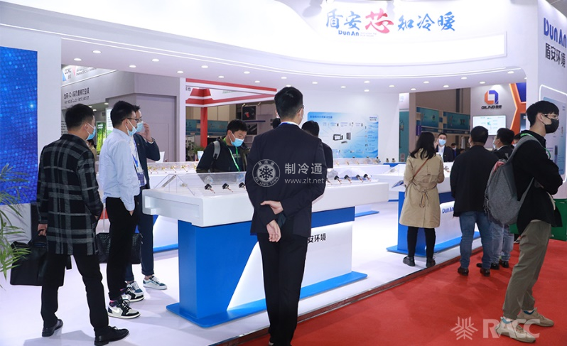 盾安环境获得实用新型专利授权：“多通阀”