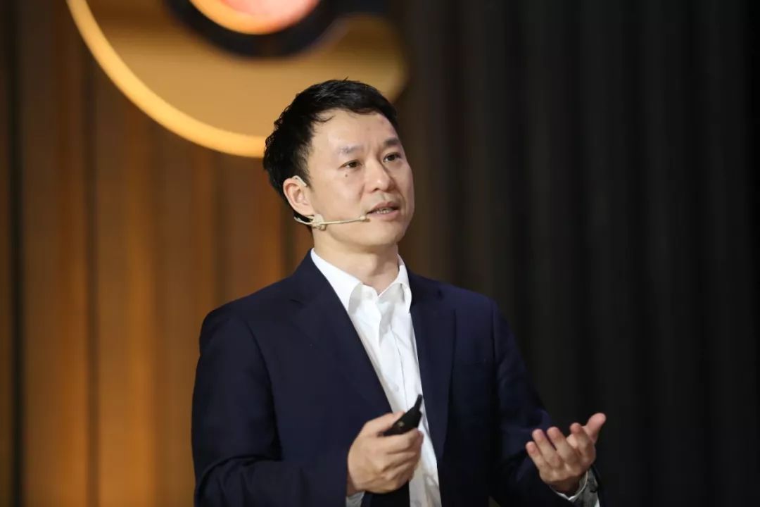 光明肉业：聘任王伟为总裁