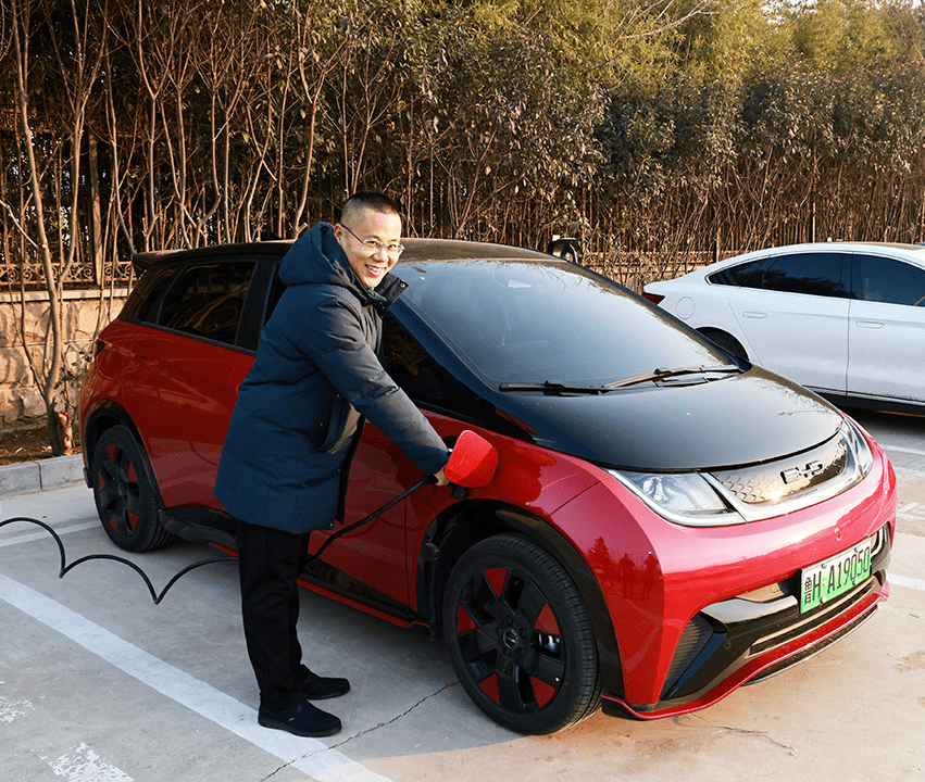 兖矿能源获得实用新型专利授权：“新型磁吸式煤矿井下运输车用尾灯”