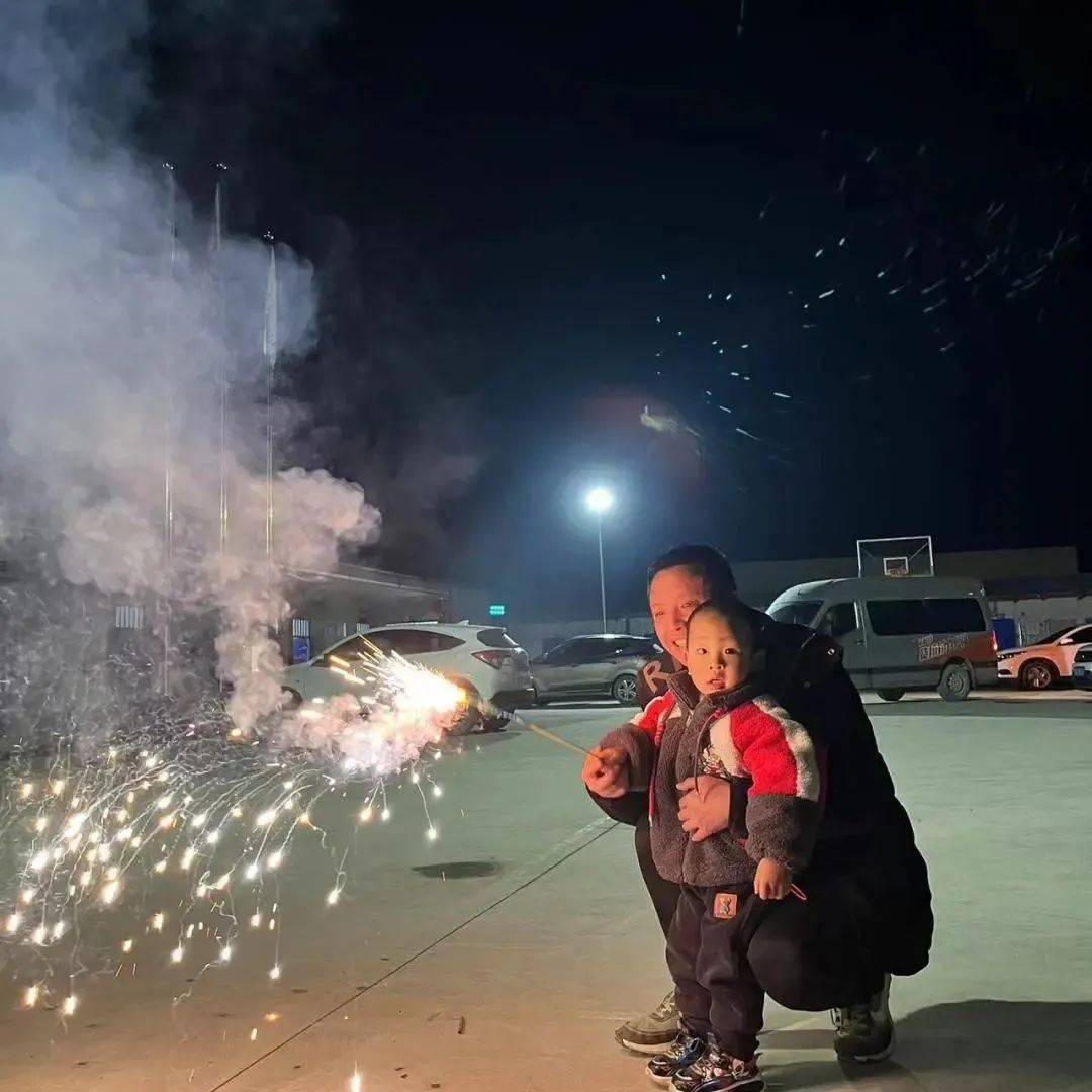 他们守护老人，谁来守护他们？ | 小家大家