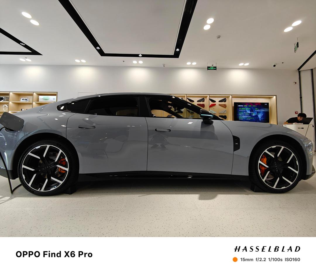 方向盘消失之后：特斯拉Robotaxi真要来了