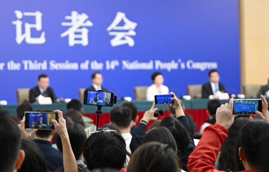 他们，将影响你的生意和生活|住房和城乡建设部党组书记、部长倪虹