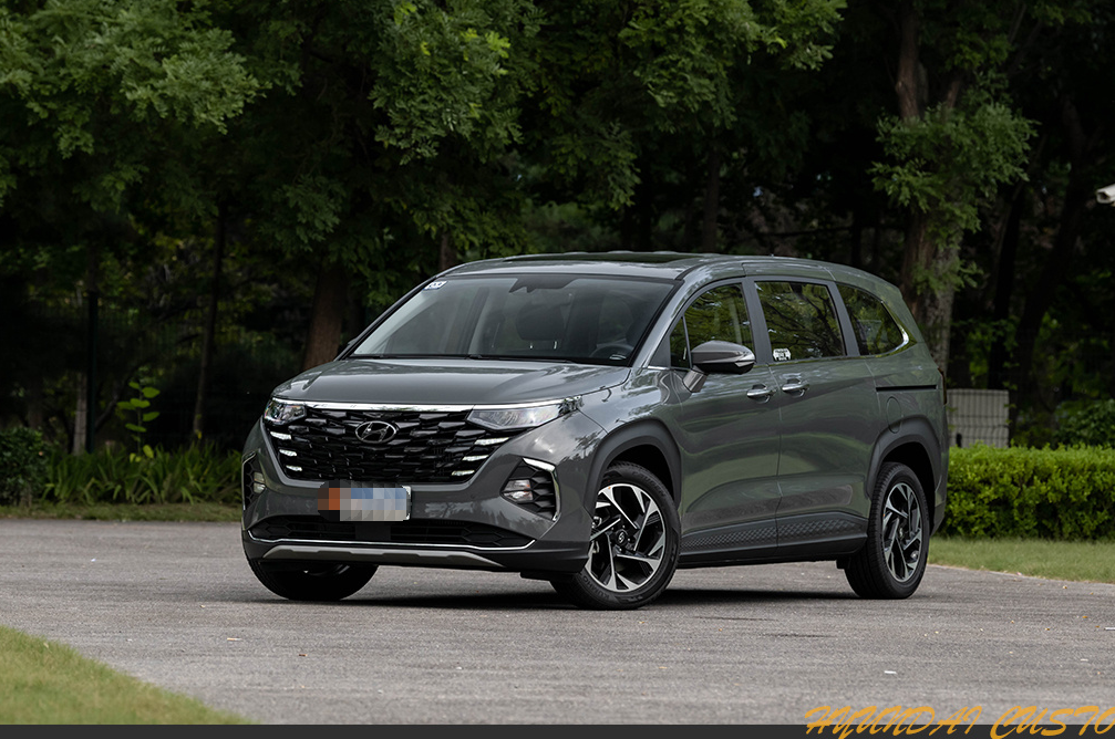 人保服务 ,人保伴您前行_2026-2030年MPV商务车行业：30万+红海，谁能跑赢“内卷”淘汰赛?